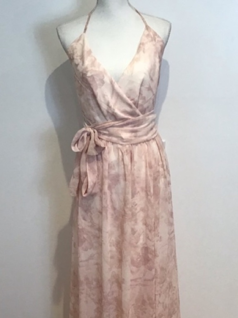 ❤️… CEREMONY BY Joanna August Elegant Muted Pink Floral Wrap Maxi Dress